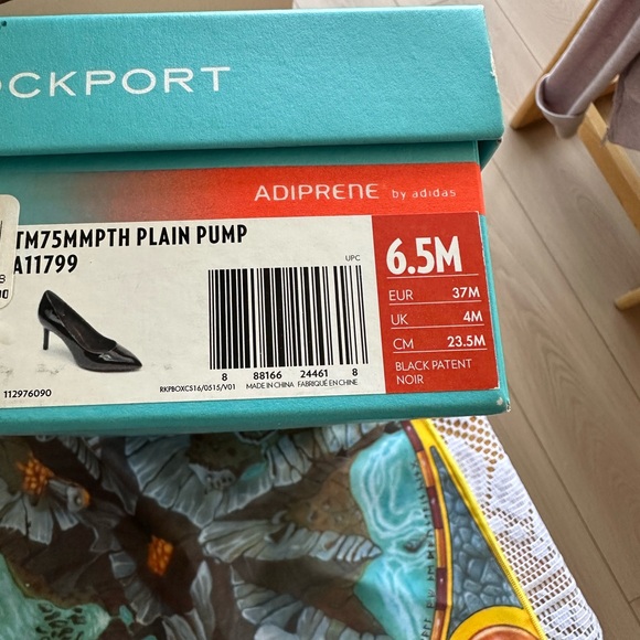 New in box black patent leather pumps Rockport 7.5cm - Picture 4 of 5